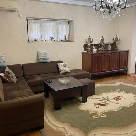 Apartment Neli Batumi Exterior photo